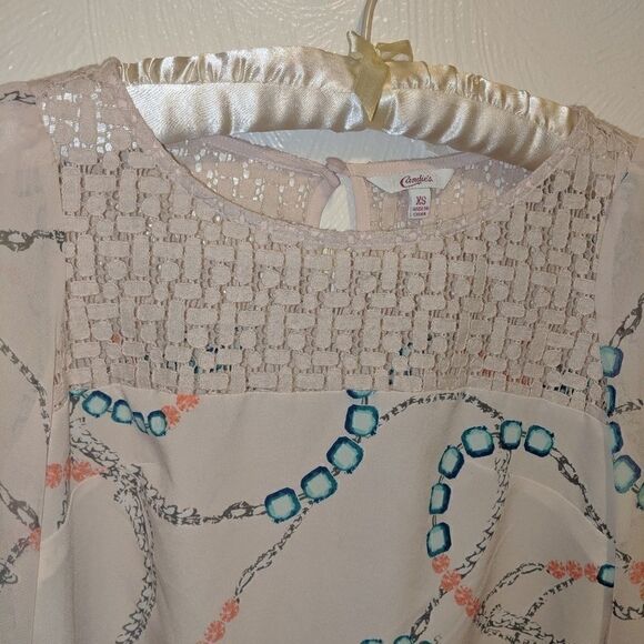 ‎Candie's sheer Top - Picture 5 of 5